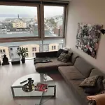 10th Floor Penthouse In The Heart Of 아파트 *