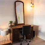 아파트 10th Floor Penthouse In The Heart Of