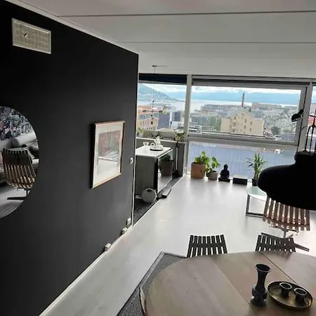 Apartment 10th Floor Penthouse In The Heart Of