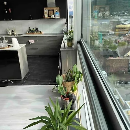 Apartment 10th Floor Penthouse In The Heart Of *