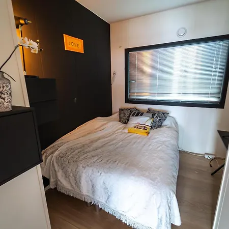 10th Floor Penthouse In The Heart Of *