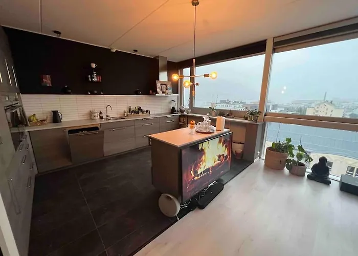 아파트 10th Floor Penthouse In The Heart Of 트롬쇠