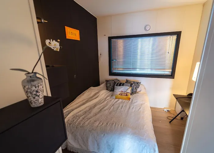 아파트 10th Floor Penthouse In The Heart Of
