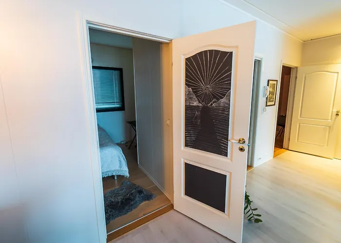 10th Floor Penthouse In The Heart Of *