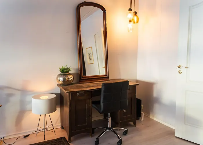 아파트 10th Floor Penthouse In The Heart Of